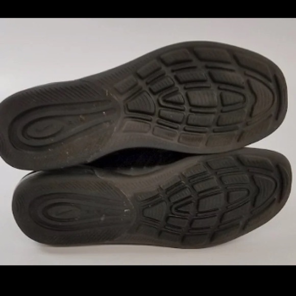 Nike Air Max Axis Running Shoes Wolf Grey Crimson - Picture 5 of 6